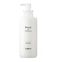 Labo H pear and freesia